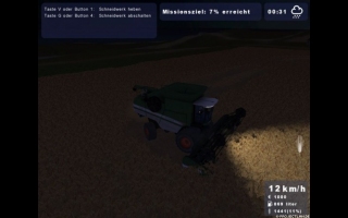 Die Fortsetzung des beliebten Landwirtschafts-Simulators bringt eine Fülle neuer Features und Verbesserungen mit sich. Endlich könnt in der fotorealistischen Landschaft detaillierten KI-Verkehr erleben. Im brandneuen Karriere-Modus mit umfangreichem Wirtschaftsteil treibt ihr Handel mit verschiedenen Gütern und bringt eure Waren an den Mann. Bei den Arbeiten auf dem Feld stehen dabei computergesteuerte Erntehelfer zur Verfügung. Besucht den Landmaschinenhändler im Ort, um neue Fahrzeuge und Geräte zu kaufen oder um veraltete Maschinen wieder zu verkaufen. Selbstverständlich bietet der Landwirtschafts-Simulator 2009 wieder viele abwechslungsreiche Missionen sowie einen realistischen Tag- und Nacht-Zyklus mit wechselnden Wetterverhältnissen. Über das Internet steht außerdem eine Vielzahl weiterer Fahrzeuge zum Download bereit.