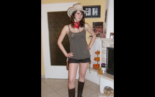 Unzählige Girls wollen das neue Cowgirl der Werbekampagne zu Call of Juarez: Bound in Blood werden, doch nur eine kann die Siegerin sein. Jetzt präsentiert Ubisoft die ersten 20 Auserwählten, welche sich in einem Onlinevoting der Community stellen. Bei uns findet ihr eine Übersicht über die Girls, welchen sich schießwütig durch den wilden Westen ballern wollen.