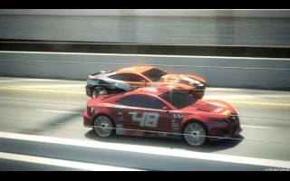 Split Second schaut auf den ersten Blick wie ein Burnout-Remake aus, verspricht aber, sich mit einigen interessanten Features abzuheben. Die größte Besonderheit von Split/Second ist sicher die Tatsache, dass die TV-Show durch "explosive" Ereignisse etwas spannender gestaltet wird. So sollt ihr gegnerische Fahrer nicht nur von der Piste stoßen, ebenso müsst ihr flott reagieren - wenn z.B. TV-Kulissenteile plötzlich gesprengt werden. Da fliegen dynamisch Bauwerke in die Luft, blockieren die Strecke oder es entstehen urplötzlich neue Alternativrouten.