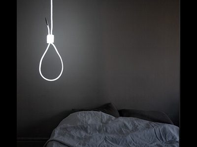 Makabere Stricklampe für verzweifelte „Banker?“