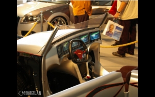 Auch Autos und Car-Tuning sind ein großes Thema auf der Internationalen Funkausstellung in Berlin. In dieser Galerie findet ihr alles, was des deutschen liebstes Kind betrifft - von der JBL-Endstufe bis zum Navigationsgerät.