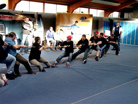 C-MAXX Enlarged: scheinvirtuelles Kräftemessen und WWCL Finals