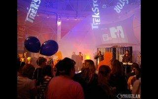 Mit einer glanzvollen Gala wurde am 30. August 2007 im Berliner Palais am Funkturm die IFA 2007 eröffnet. In exklusivem Ambiente feierten rund 600 geladene Gäste aus Politik, Wirtschaft und Entertainment.