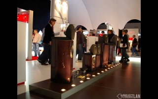 Hier findet ihr Bilder zu den ausgestellten Audio-Produkten der Internationalen Funkausstellung in Berlin. Darunter sind namhafte Hersteller wie Creative Labs, Harman-Kardon, JBL, Terratec und Logitech.