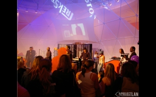 Mit einer glanzvollen Gala wurde am 30. August 2007 im Berliner Palais am Funkturm die IFA 2007 eröffnet. In exklusivem Ambiente feierten rund 600 geladene Gäste aus Politik, Wirtschaft und Entertainment.